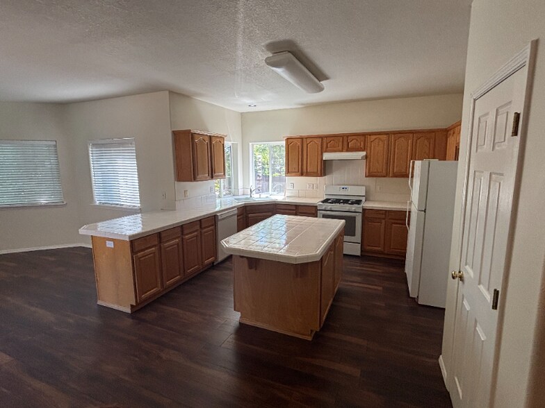Building Photo - 5058 NW Crady Ln