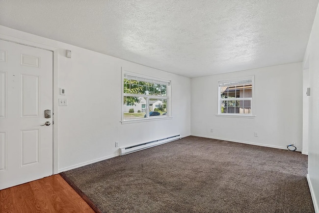 Building Photo - Charming 2 Bed, 1 Bath Rancher w/ Garage! *HOLIDAY SPECIAL: $1,000 OFF!*