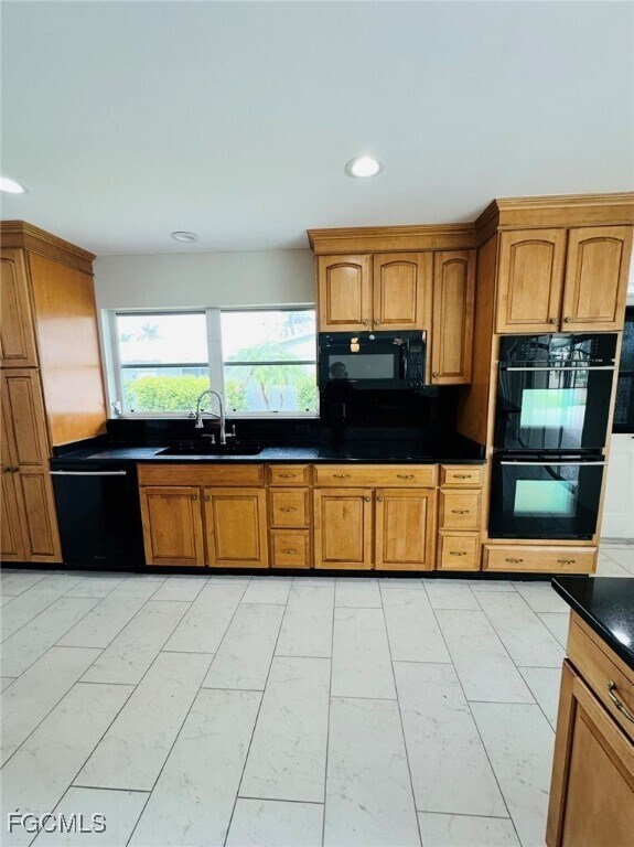 Building Photo - 342 Severin Rd SE