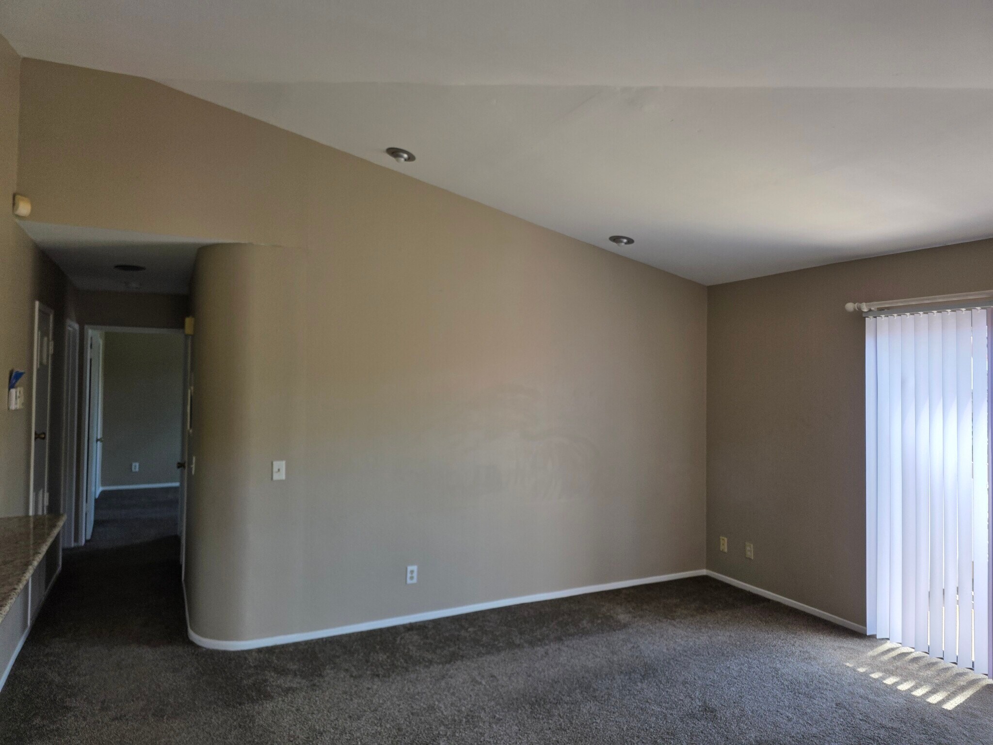 Building Photo - 9378 Twin Trails Dr