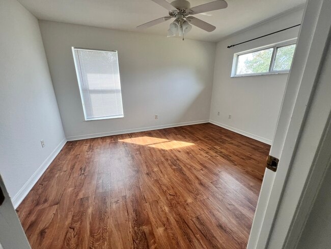 Building Photo - 10900 SW 45th Terrace