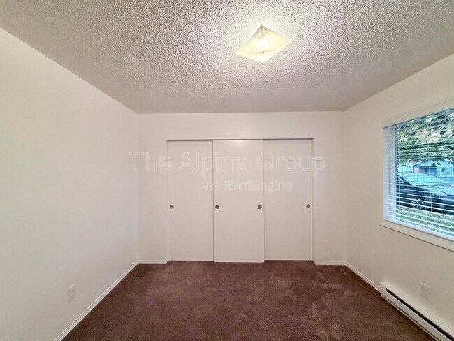 Building Photo - 12220 SW Longhorn Ln