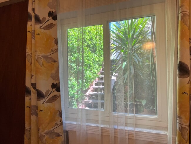 View from the hall to stairs to private entrance - 1627 15th Ave