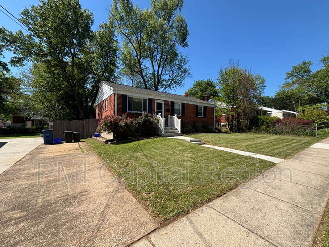 Building Photo - 4706 Red Fox Rd