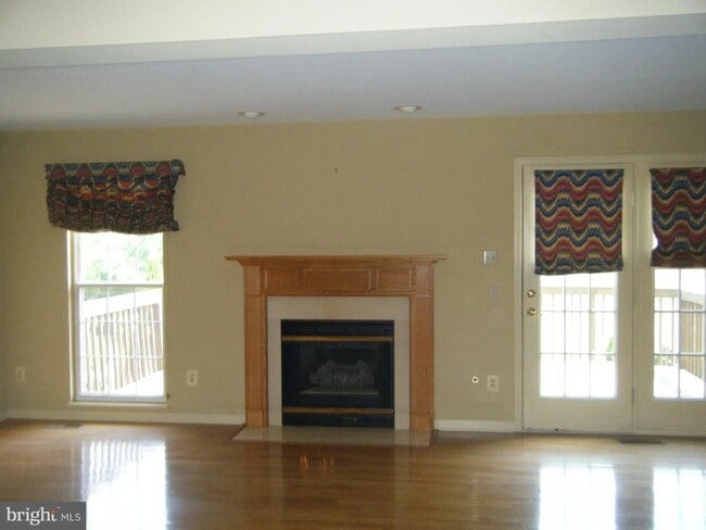 Building Photo - 249 Sloan Ct