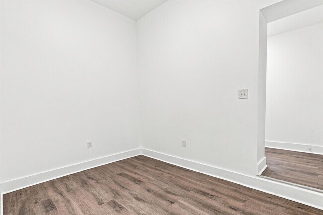 Building Photo - 2BR/3BA Home | North Philly