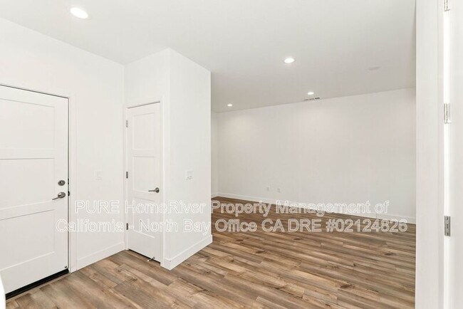 Building Photo - 259 Gambrel Cir