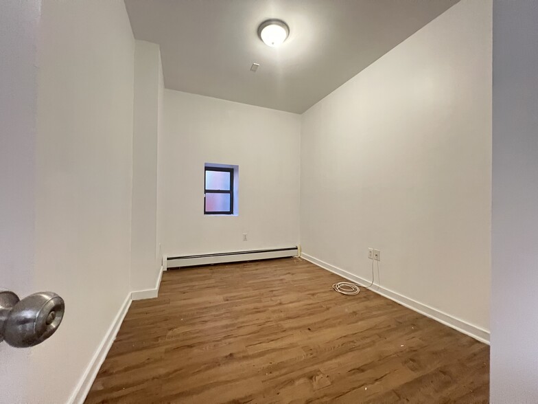 Building Photo - 52 Bergen Ave
