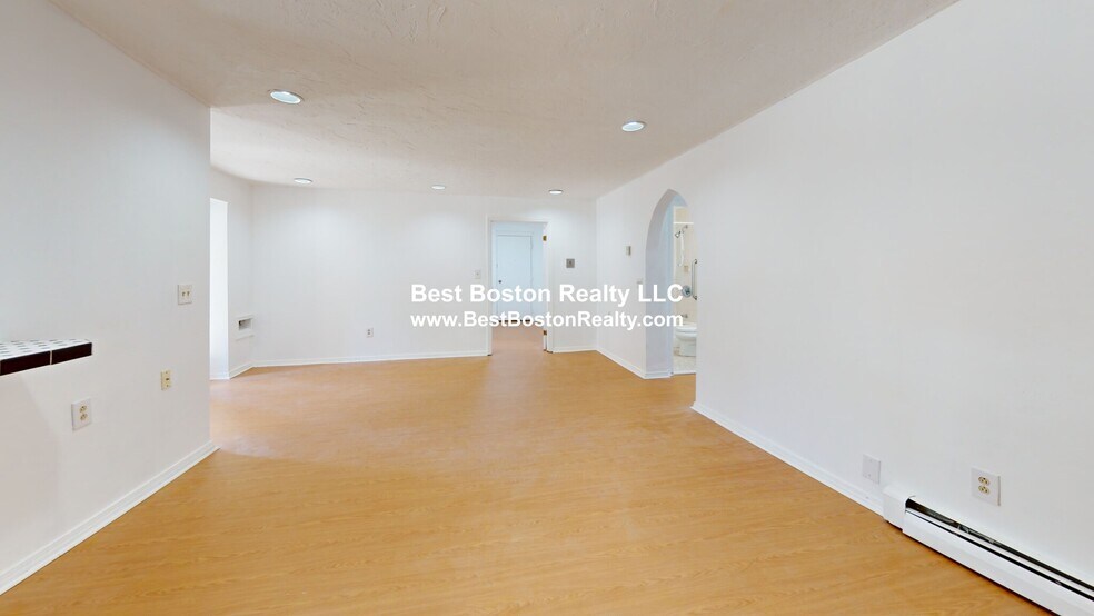 Building Photo - 100 Fellsview Ter