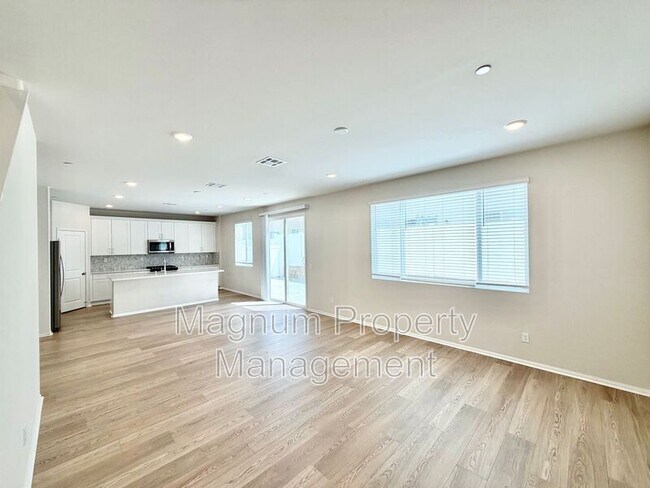 Building Photo - 36330 Albus Ave