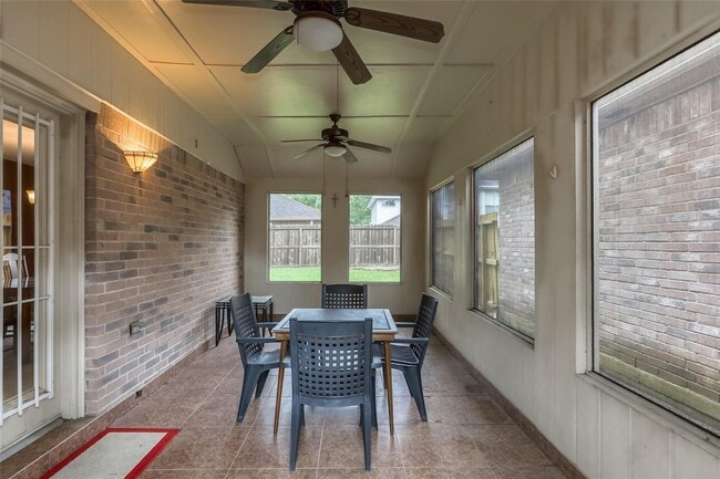 Building Photo - 16410 Salinas Ln