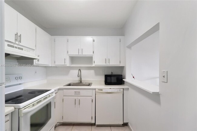 Building Photo - 13371 SW 17th Ln