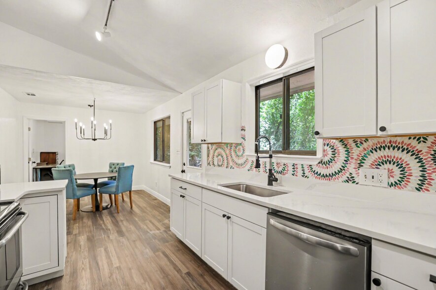 Building Photo - 1830 Myrick Rd