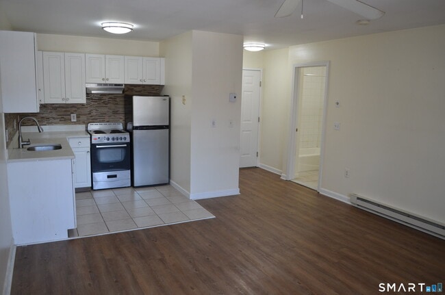 Building Photo - 50 Myano Ln