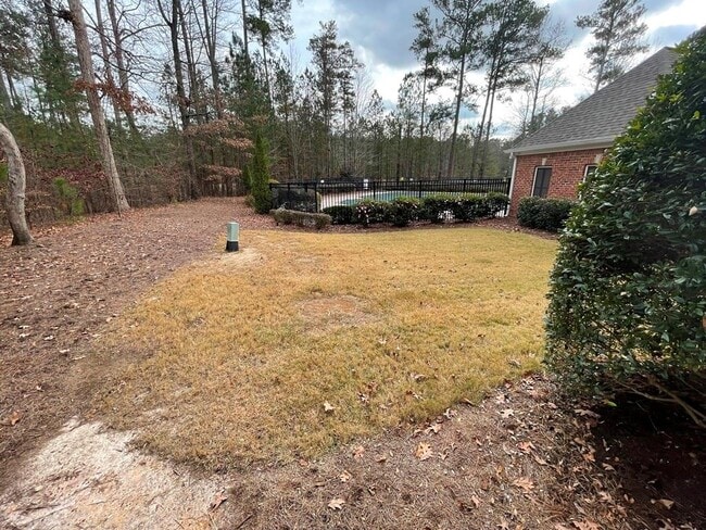 Building Photo - 12785 Doe Dr