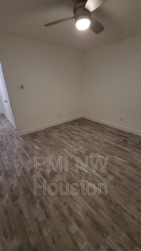 Building Photo - 2677 Gessner Rd