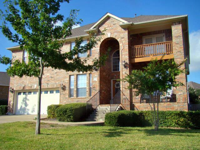 Building Photo - 10700 Pointe View Dr