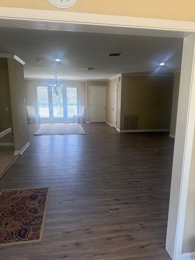 Building Photo - 205 Whispering Pine Dr