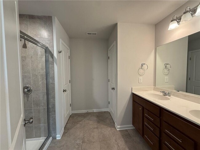 Building Photo - 5839 Wheeler Ridge Rd