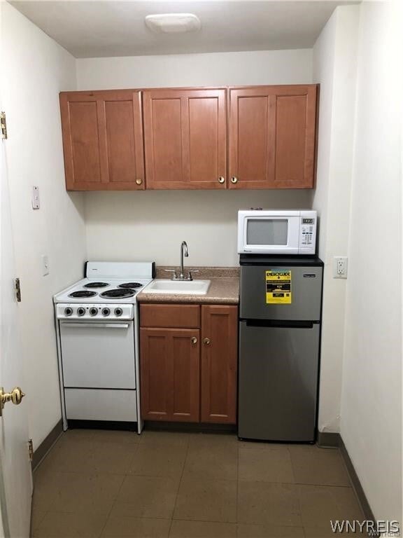 Building Photo - 42 E Spring St