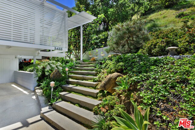 Building Photo - 3433 Shernoll Pl