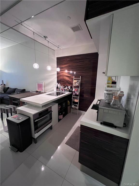 Building Photo - 111 Fulton St