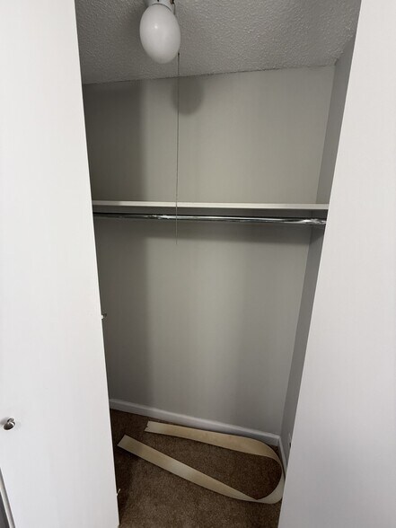 Building Photo - 10 E Ontario St