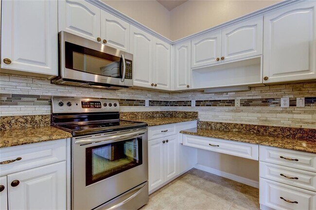 Building Photo - 3773 Pendlebury Dr