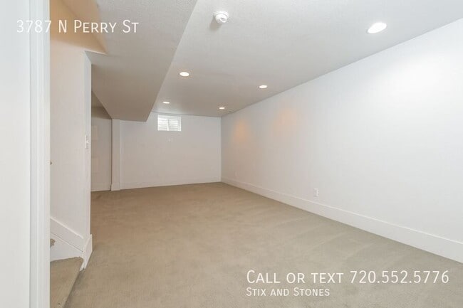 Building Photo - 3787 Perry St