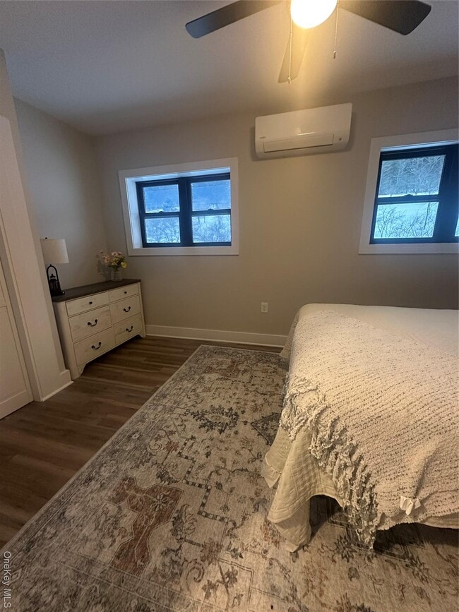 Building Photo - 161 Hazel Rd