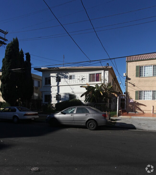 Building Photo - 1211 N Berendo St