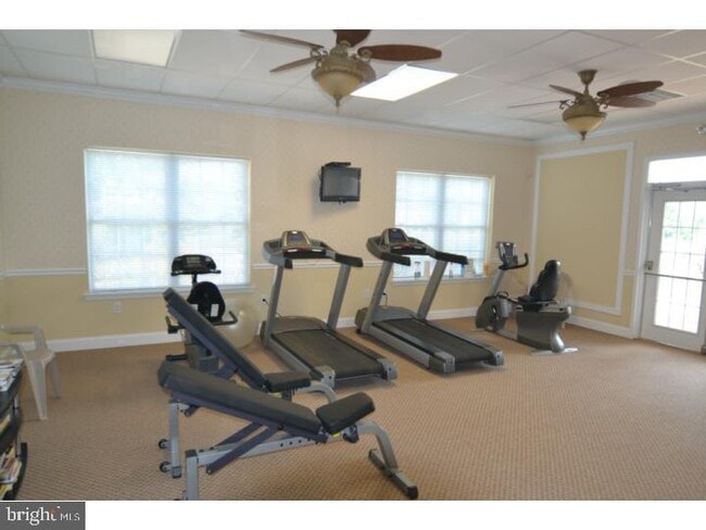 Building Photo - 432 Highland Ests