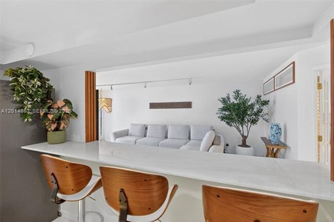 Building Photo - 2401 Collins Ave
