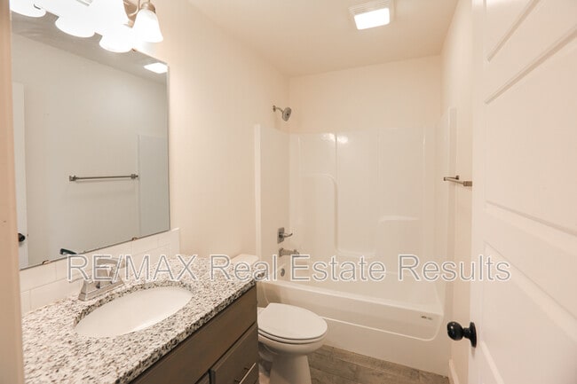 Building Photo - 501 NW 59th Ave