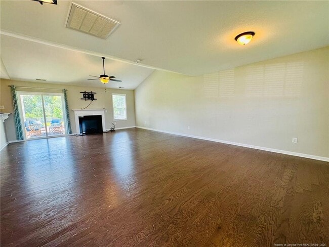 Building Photo - 843 Screech Owl Dr