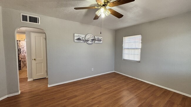 Building Photo - 7748 Veracruz Ave