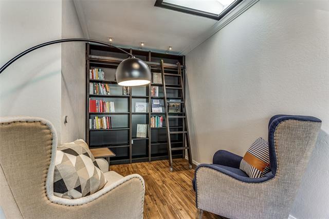 Building Photo - 116 Montreal Dr