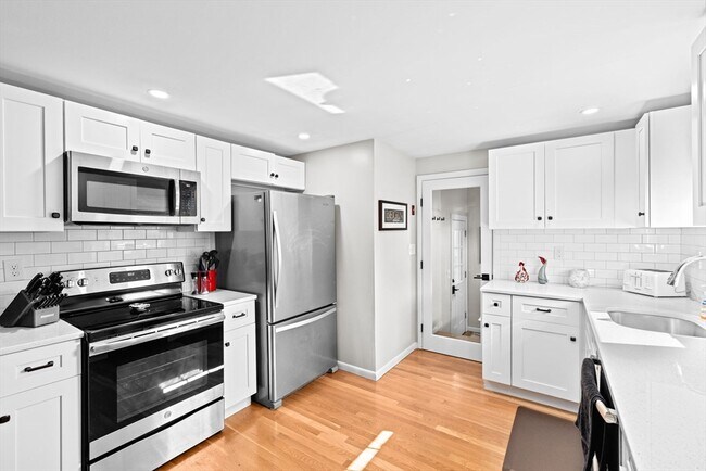 Building Photo - 10 Harvard Street Extension