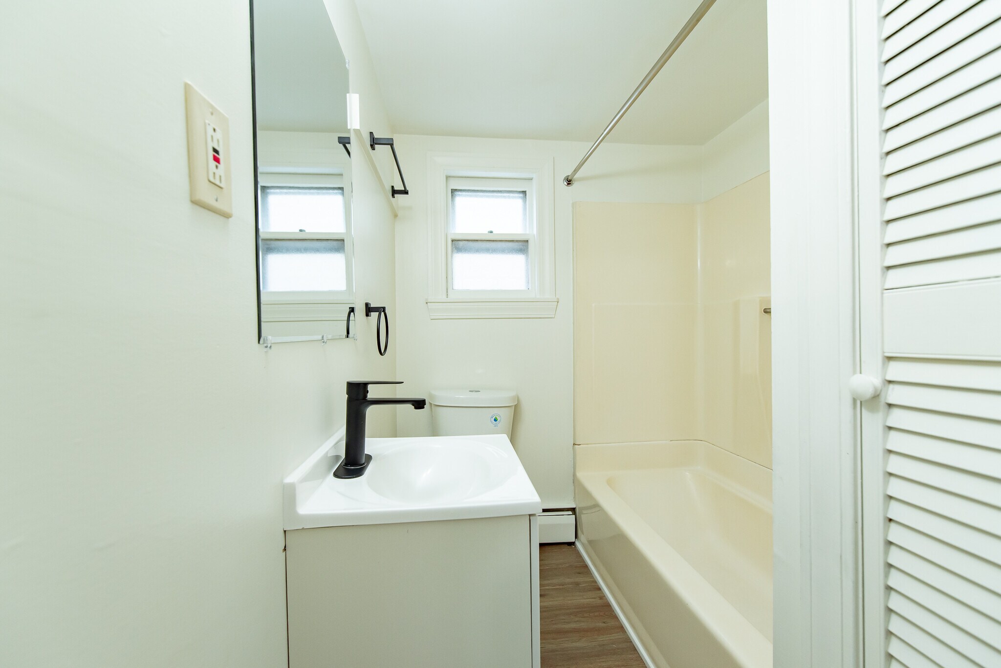 Building Photo - 65 Preston St