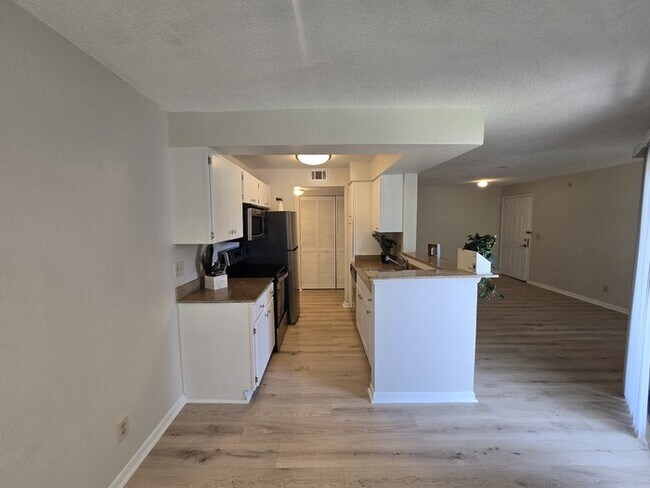 Building Photo - Charming 1 Bed 1 Bath in I District of Orl...