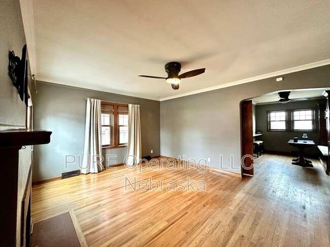 Building Photo - 5120 Franklin St