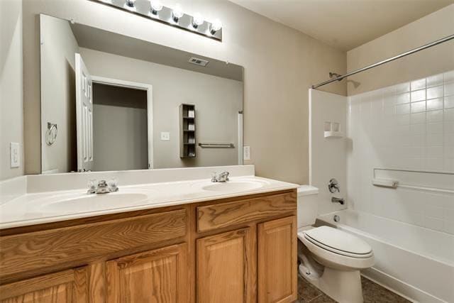 Building Photo - 5501 Crestwood Dr