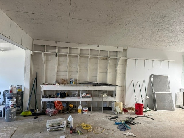 Building Photo - 606 Cardinal St