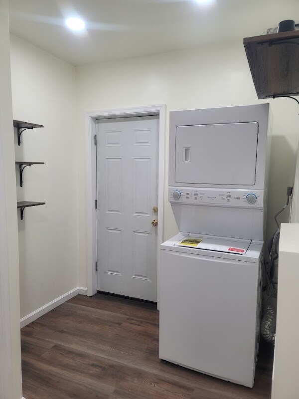 Building Photo - 3914 Clark St