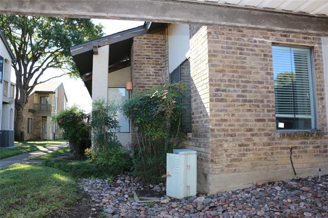 Building Photo - 821 Dublin Dr