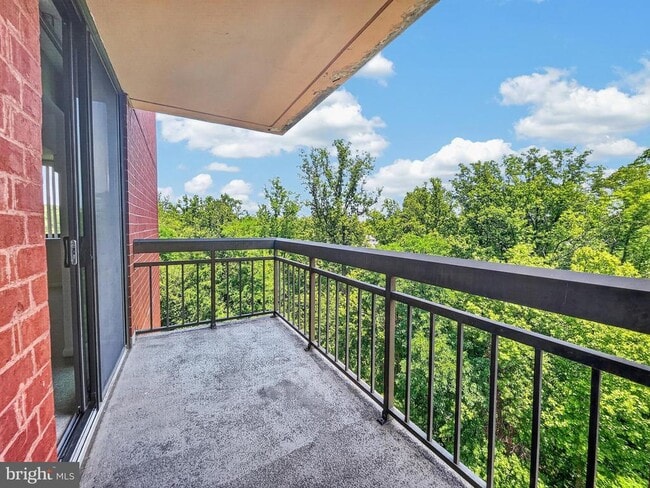 Building Photo - 2230 George C Marshall Dr