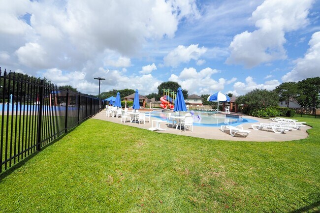 Building Photo - 11219 Overland Trail Dr
