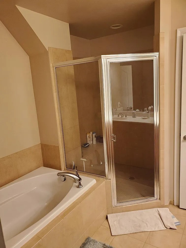 Master Bath - 11808 Oxbridge Dr