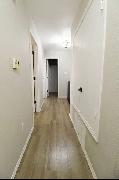 Building Photo - 7408 Rainmaker Rd SW