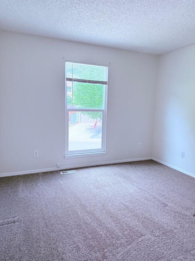 Building Photo - Fabulous 3br 2ba home in foothills of Golden